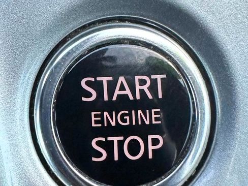 Used 2023 Nissan Altima 2.5 SV FWD image 18