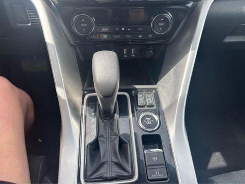 Used 2024 Mitsubishi Eclipse Cross SE AWD/4WD image 24
