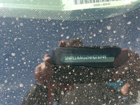 Used 2022 Hyundai Elantra SE FWD image 2