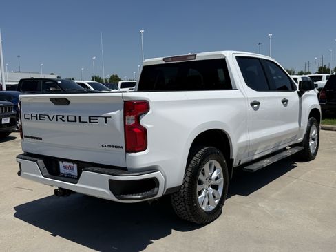 Used 2022 Chevrolet Silverado 1500 Custom RWD image 5