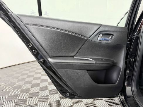 Used 2015 Honda Accord Sport image 27