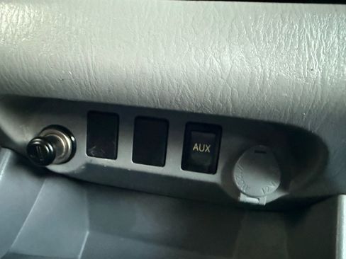 Used 2010 Toyota Tacoma 4x4 Access Cab V6 image 48