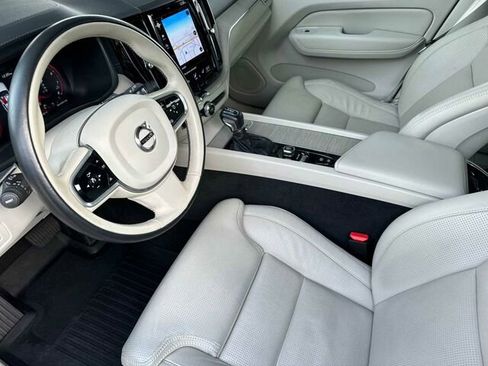 Used 2021 Volvo XC60 T5 Inscription w/ Advanced Package image 11