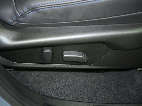 Used 2025 Subaru Forester Limited image 64