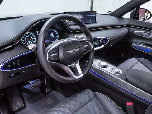 Used 2025 Genesis GV70 3.5T Sport w/ Sport Advanced Package AWD/4WD image 2
