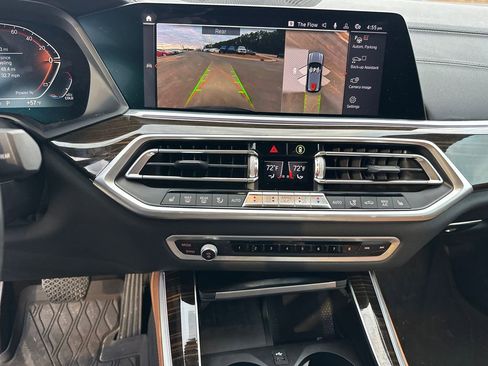 Used 2021 BMW X5 xDrive40i w/ Executive Package image 31