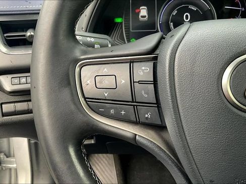 Used 2019 Lexus UX 250h w/ Accessory Package 2 AWD/4WD image 11