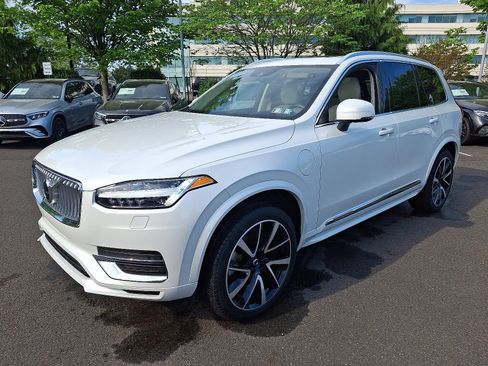 Used 2022 Volvo XC90 T8 Inscription Expression AWD/4WD image 3