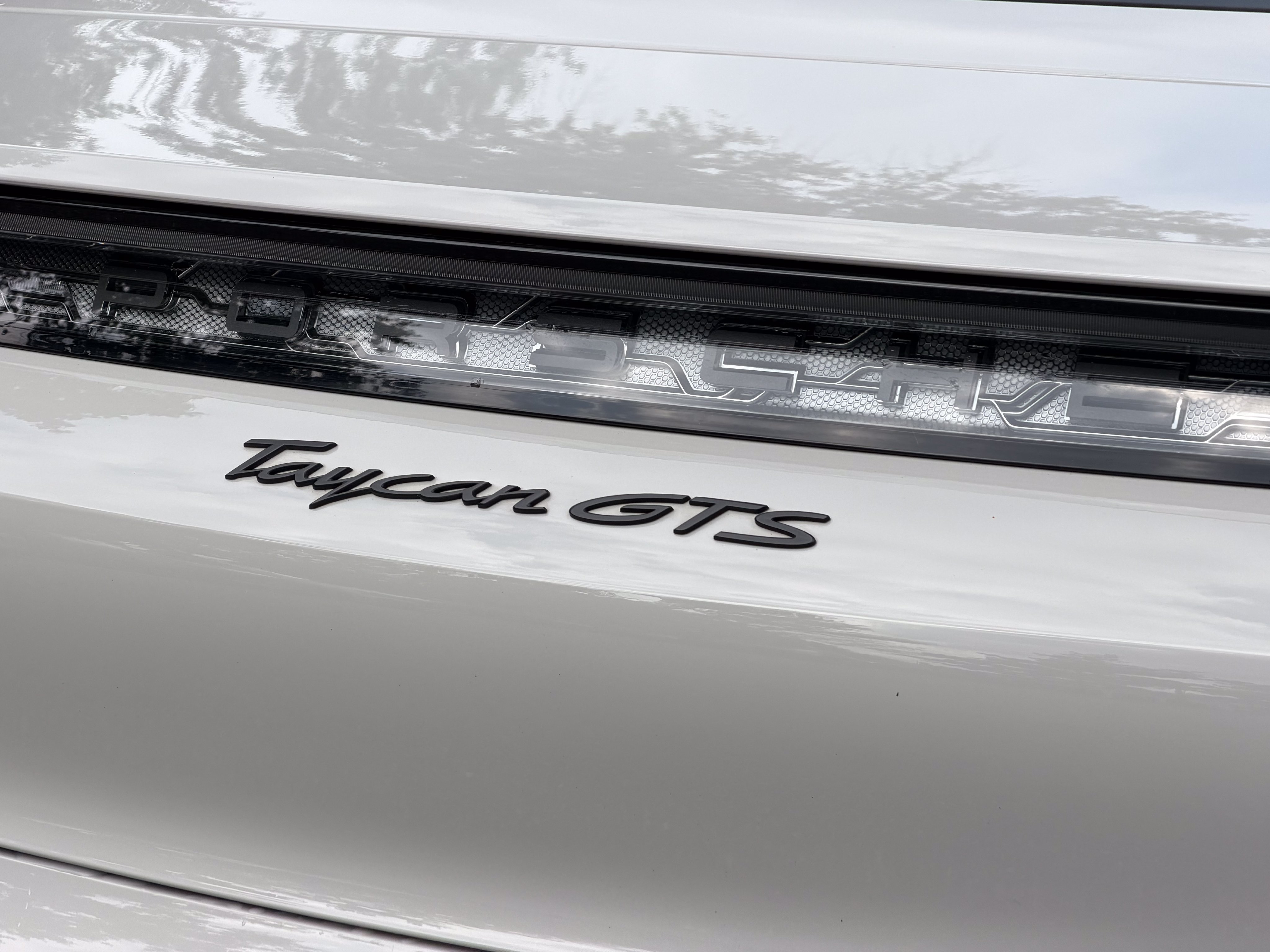 Used 2022 Porsche Taycan GTS AWD/4WD image 26