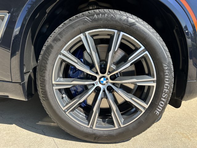 Used 2021 BMW X5 M50i w/ Executive Package AWD/4WD image 28