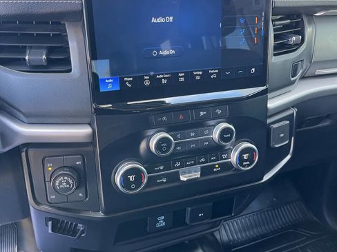 Used 2024 Ford Expedition Max XL image 12