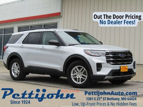 New 2026 Ford Explorer Active AWD/4WD image 1