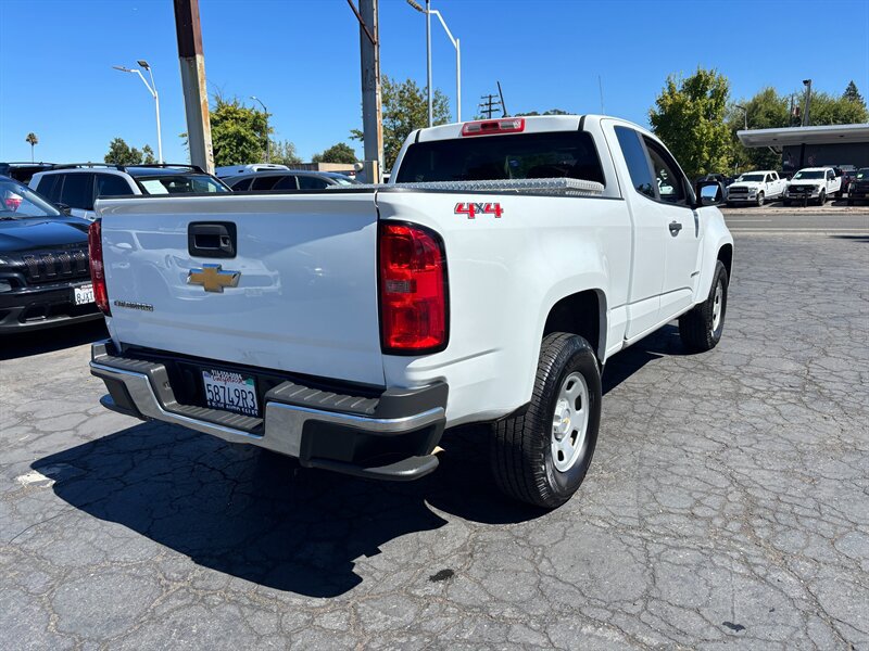 Used 2018 Chevrolet Colorado W/T w/ WT Convenience Package AWD/4WD image 3