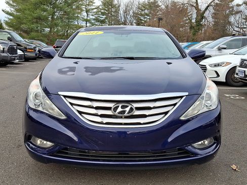 Used 2011 Hyundai Sonata SE w/ Navigation & Sunroof Pkg 4 image 3
