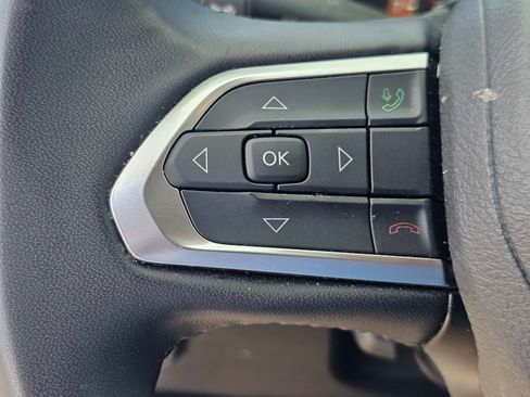 Used 2024 Jeep Compass Latitude AWD/4WD image 20