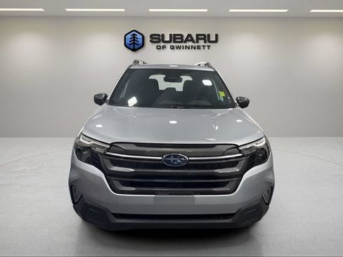 Used 2026 Subaru Forester Premium AWD/4WD image 6