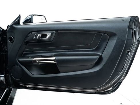 Used 2017 Ford Mustang Shelby GT350 image 26