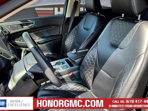 Used 2024 Ford Edge Titanium AWD/4WD image 25