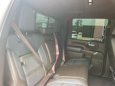 Used 2022 GMC Sierra 2500 Denali w/ Technology Package AWD/4WD image 23
