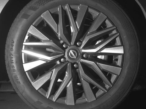 Used 2025 Nissan Altima 2.5 SV image 13