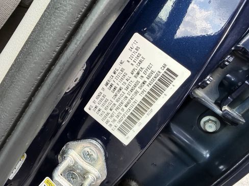 Used 2012 Honda Accord LX image 27