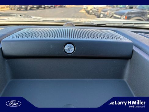 Used 2018 Ford F150 Lariat w/ Equipment Group 502A Luxury image 27