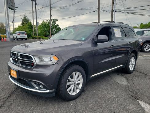 Used 2020 Dodge Durango SXT image 3