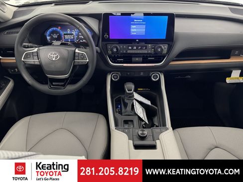 New 2026 Toyota Grand Highlander Platinum image 7