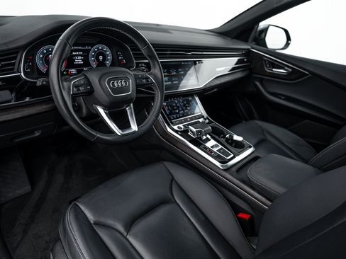 Used 2021 Audi Q8 Premium Plus AWD/4WD image 9