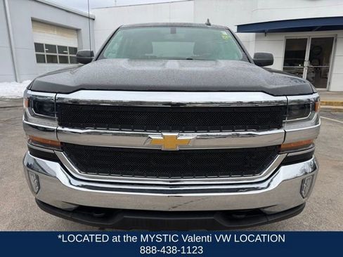 Used 2018 Chevrolet Silverado 1500 LT w/ All Star Edition image 2