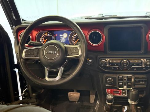 Used 2023 Jeep Gladiator Rubicon w/ Cold Weather Group AWD/4WD image 18