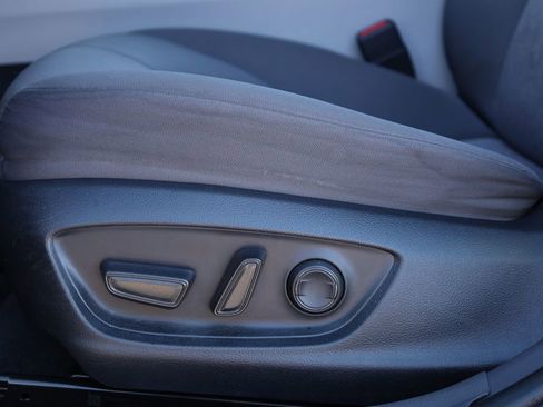 Used 2023 Toyota Camry LE image 19