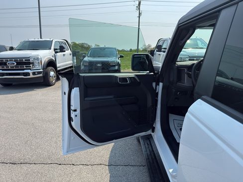New 2026 Ford Bronco Outer Banks AWD/4WD image 23