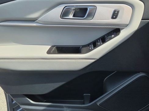New 2026 Ford Explorer Active w/ Active Comfort Package image 57