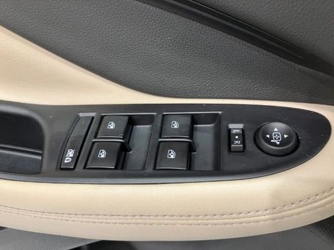 Used 2016 Buick Envision Premium image 31