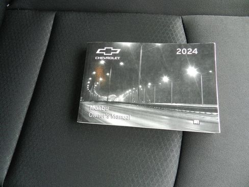 Used 2024 Chevrolet Malibu LS FWD image 14