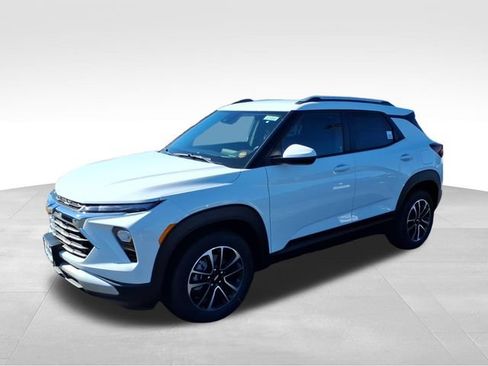 New 2026 Chevrolet TrailBlazer LT FWD image 4