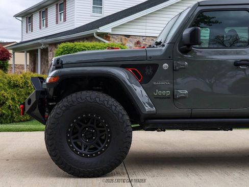 Used 2022 Jeep Wrangler Unlimited Sahara w/ Cold Weather Group AWD/4WD image 4
