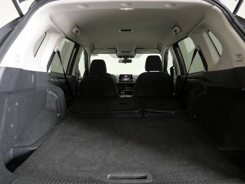Used 2024 Nissan Rogue S FWD image 26