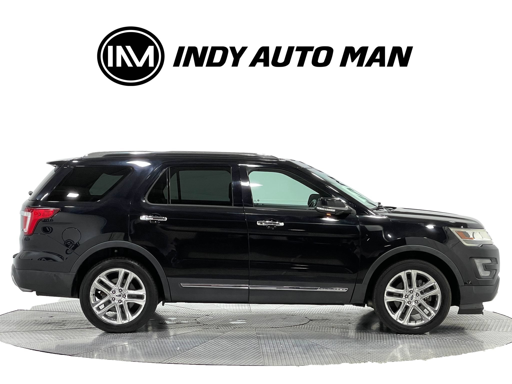 Used 2016 Ford Explorer Limited w/ Equipment Group 301A AWD/4WD image 3