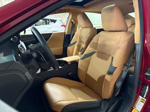 Used 2025 Lexus ES 350 w/ Premium Package FWD image 6