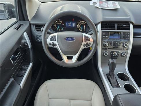 Used 2013 Ford Edge SE image 10