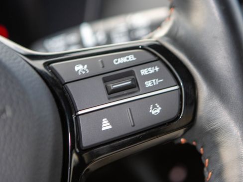 Certified 2023 Honda HR-V Sport image 30