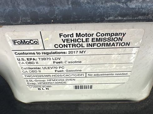 Used 2017 Ford Fusion SE w/ Fusion SE Technology Package AWD/4WD image 12