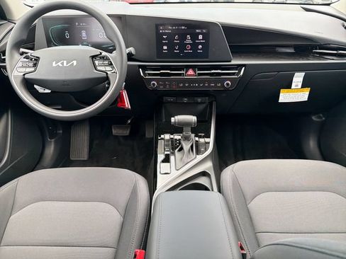 New 2026 Kia Niro LX FWD image 9