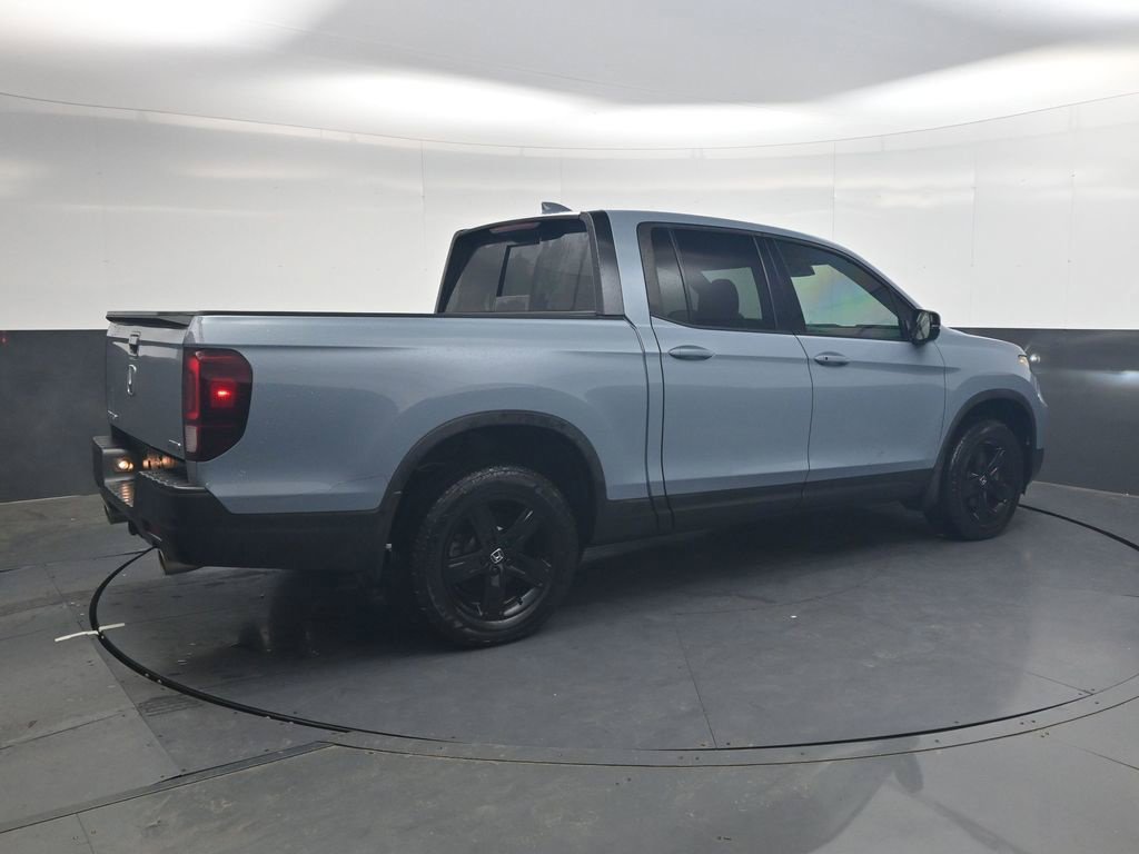 Used 2023 Honda Ridgeline Black Edition image 4