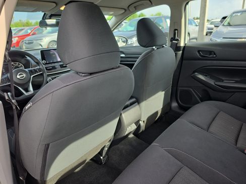 Used 2024 Nissan Altima 2.5 SV FWD image 10