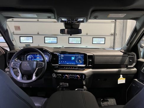 Used 2024 Chevrolet Silverado 1500 RST w/ Convenience Package II image 17