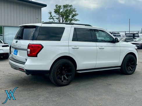 Used 2022 Ford Expedition XLT AWD/4WD image 7