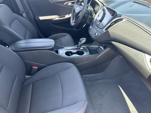 Certified 2024 Chevrolet Malibu LT FWD image 11